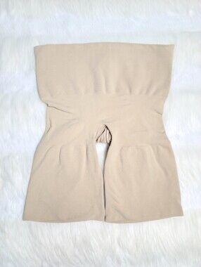 SKIMS Butt Lifting Mid Thigh Short Clay Women Small NEW